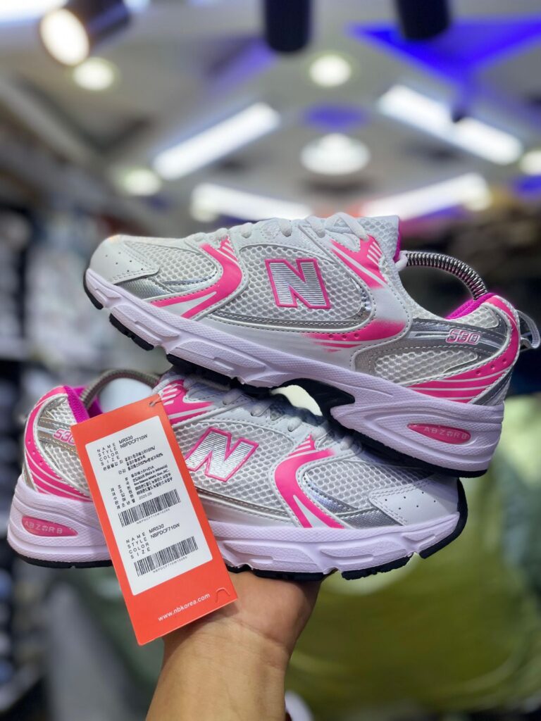 New Balance pink 530
